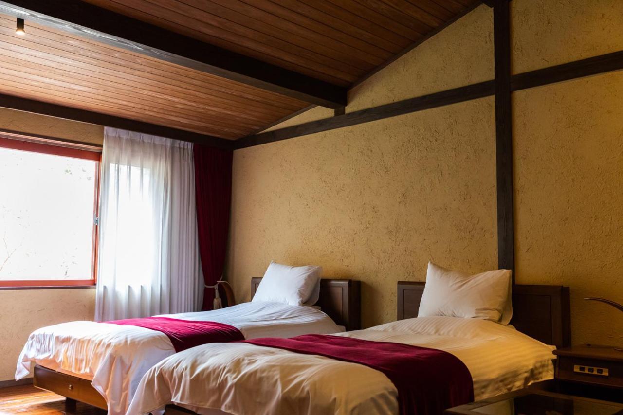 Ancient Hotel Asama Каруидзава Екстериор снимка